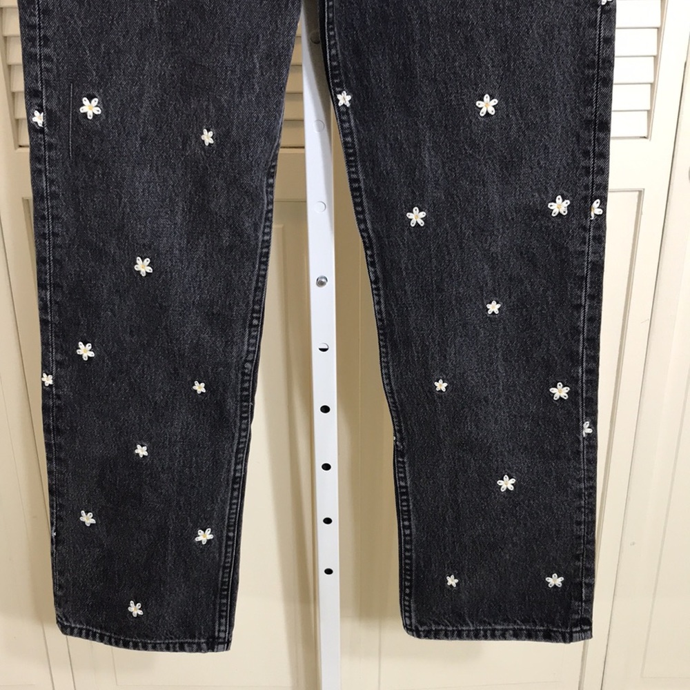 Reformation Cynthia High Relaxed Black Daisy Jeans Size 27 - Picture 6 of 16